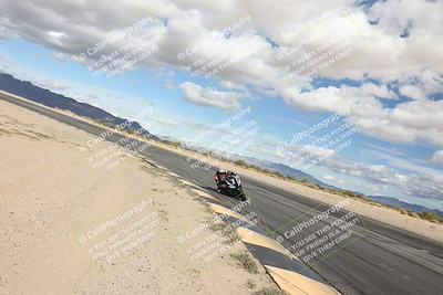 media/Nov-16-2025-Race Pace (Sun) [[8c5fa54630]]/Verified Riders/6-Turn 10 Inside (1145am)/